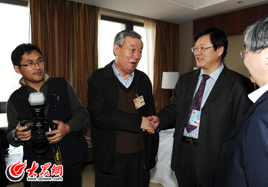 �c(di��n)���g�[��һ��