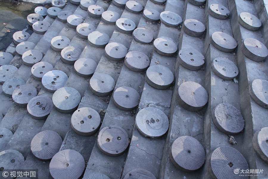 2017��12��28�գ���ɽ�|��(j��)���L(zh��ng)��^(q��)ɽ�|ˇ�g(sh��)�W(xu��)ԺУ�@��(n��i)���F(xi��n)�������顰ĥ��·�������������W(xu��)����������F(xi��n)��(ch��ng)����(sh��)�ق�(g��)ʯĥ��Ȼ�����ų��_(t��i)�A��������(l��i)ʮ�։��^��