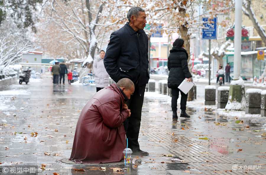 2018��1��4�գ������������������݆������ð������񿾮�w��ȡů�Ĉ������������S���˵ĜI�c(di��n)�� �DƬ����:���R�^/ҕ�X�Ї�