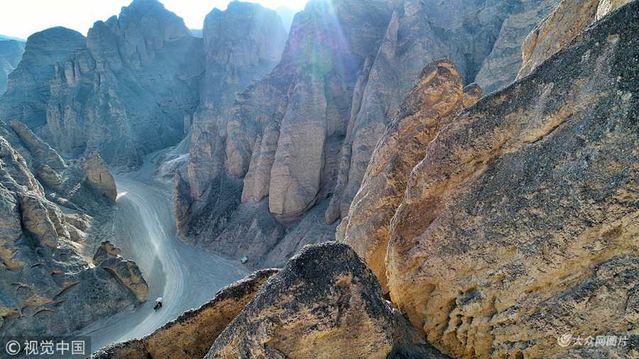 2018��1��14�������Cʡ���y�У����ľ�̩�h�S��ʯ�և�(gu��)�ҵ��|(zh��)���@ʯ�����������@����e�s50ƽ��ǧ�ף����й�ʯ��Ⱥ10ƽ��������