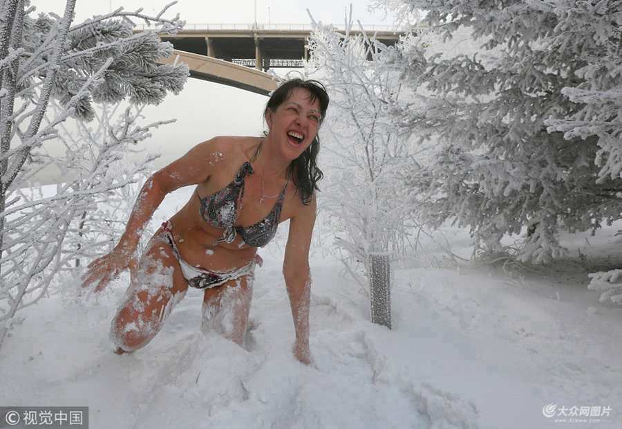 ��(d��ng)?sh��)ؕr(sh��)�g2018��1��21�գ����_˹����˹�Z�ŴĿ�����Ӿ�㘷(l��)���ĳɆT����38�z�϶ȵĚ���¶�Ӿ������ѩ���ґ���������