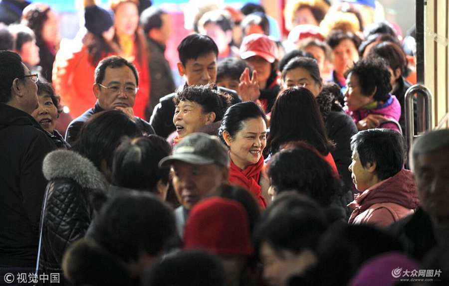 2018��3��1�����磬������ɽ�|ʡ�����W���ϴ��^�@У�^(q��)2018�W���_�W��һ�죬ǰ�������M���a������������ڴ�d����꠺���ԃ��