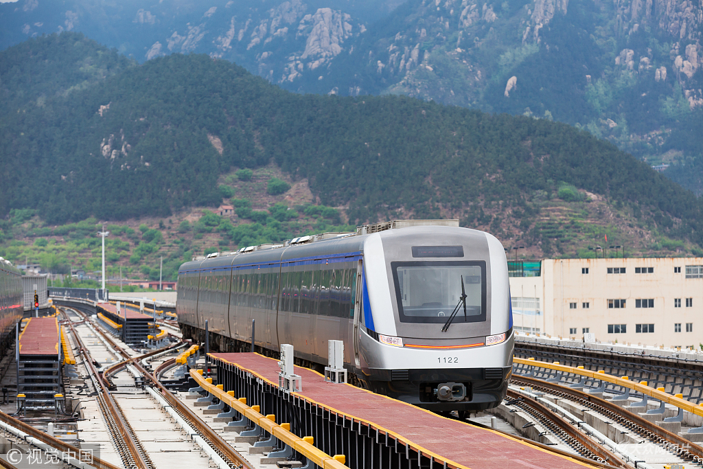 4��23����Ϣ�������Pע�����u���F11̖���_ͨԇ�\�I�����������F�����K���c������ʽҊ���ˡ����@��ů���_�ĕr��(ji��)��11̖����܇�����򱱴�Խ��ɽɽ�}��һֱ���_��ɽ�������^�������µأ���ɽ�������һ·�_��������