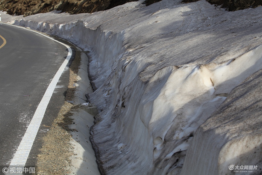 2018��5��13�����½����ܖ|��ɽ��δ���M����ɽѩ��ѩ�X��ɼ�����~��һ����(g��u)��һ�������Ĵ����L������