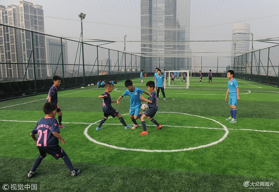 2018��9��28����ɽ�|����С�̌W(xu��)������픣��½��Ŀ�����������������(du��)�ĺ��ӂ��������ƺ���敳��������