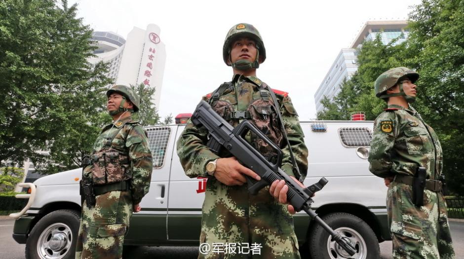 �B�Ձ����侯�������ȫ��Ӵ��׶������Ѳ߉����������