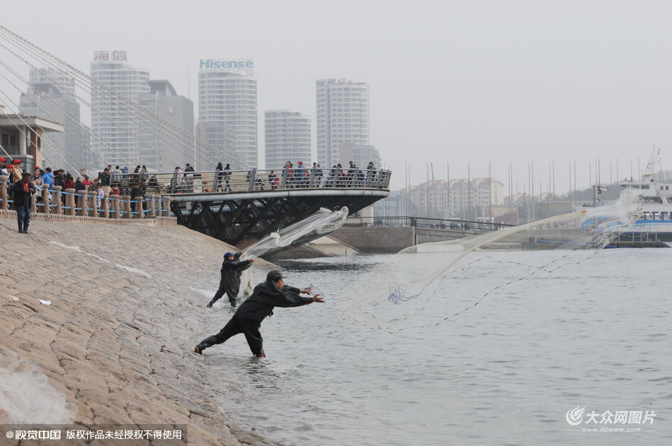 3��6�գ���������l(f��)���ڶ��������в������������u�����ďV��(ch��ng)�غ�һ�����W(w��ng)���~���m�����գ��������ο͇��^��