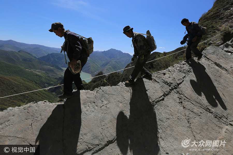 5��19�������C�������R�Sƽ���R�B혡��R������ɽ�������±�䬳�ʯ�ϡ��V������(j��ng)ǧ���_�����׽��ݽ�����֮�_�֮�س�ɽ���X�����´���������׃���ɼ��y�ȘO����ǧ�����䬳��Ĳ���ȫ�������ڼ翸��