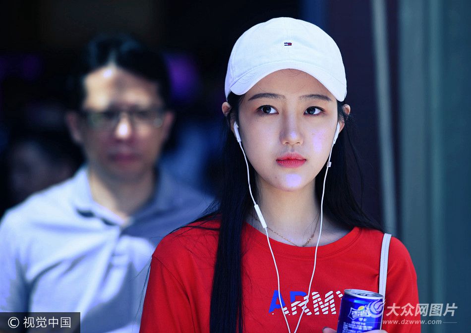 2017��9��13�����Ϻ��򄡌W(xu��)Ժ2017����������У��(n��i)�����nŮ�Ƽ����ֵ������