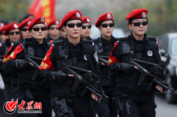 07��ͽ����܊�е�Ů���ؾ��(du��)�T�������� �z��