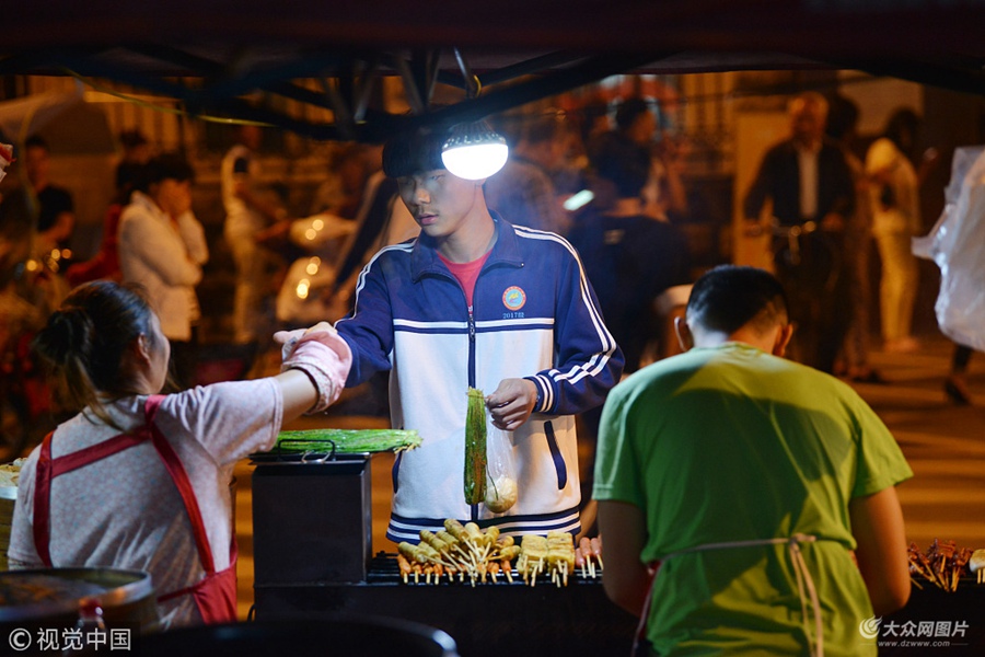 2018��5��31��������ʡ�����У�ҹ��11�c(di��n)���������߿����S��ë̹�S�ЌW(xu��)��������(x��)�ČW(xu��)����m(x��)�߳�У�T������������������������C��������·߅�����IЩ��Ե�ʳ���a(b��)���w����