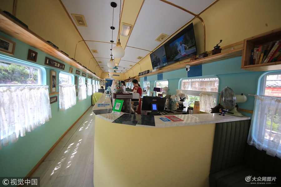 2018��7��10�գ����ؑcһ���^(q��)��(n��i)�F(xi��n)����ˇ���ȵ����οͺȿ�����Ҫ���s��܇(ch��)����һ����ˇ��(ch��ng)��ɞ龰�^(q��)�Ī�(d��)�ؾ��^��