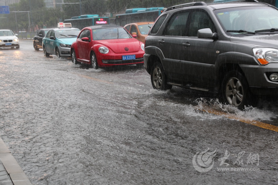 0���󱊾W(w��ng)����7��27��Ӎ������2�c����������ͻ���������L���꼱������·�ηeˮ�ɺ�(�󱊾W(w��ng)-ɽ�|24С�r Ҋ��ӛ�� �x�׸�z��.JPG